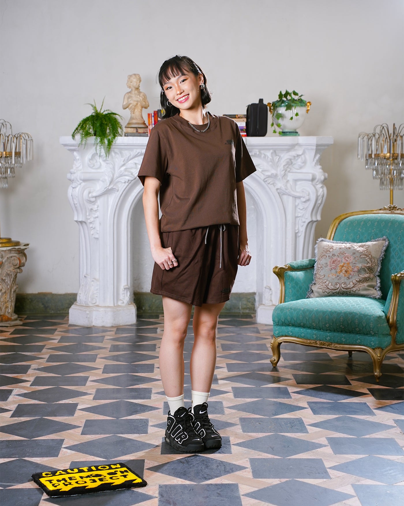 Gravity Core Shorts in Sable