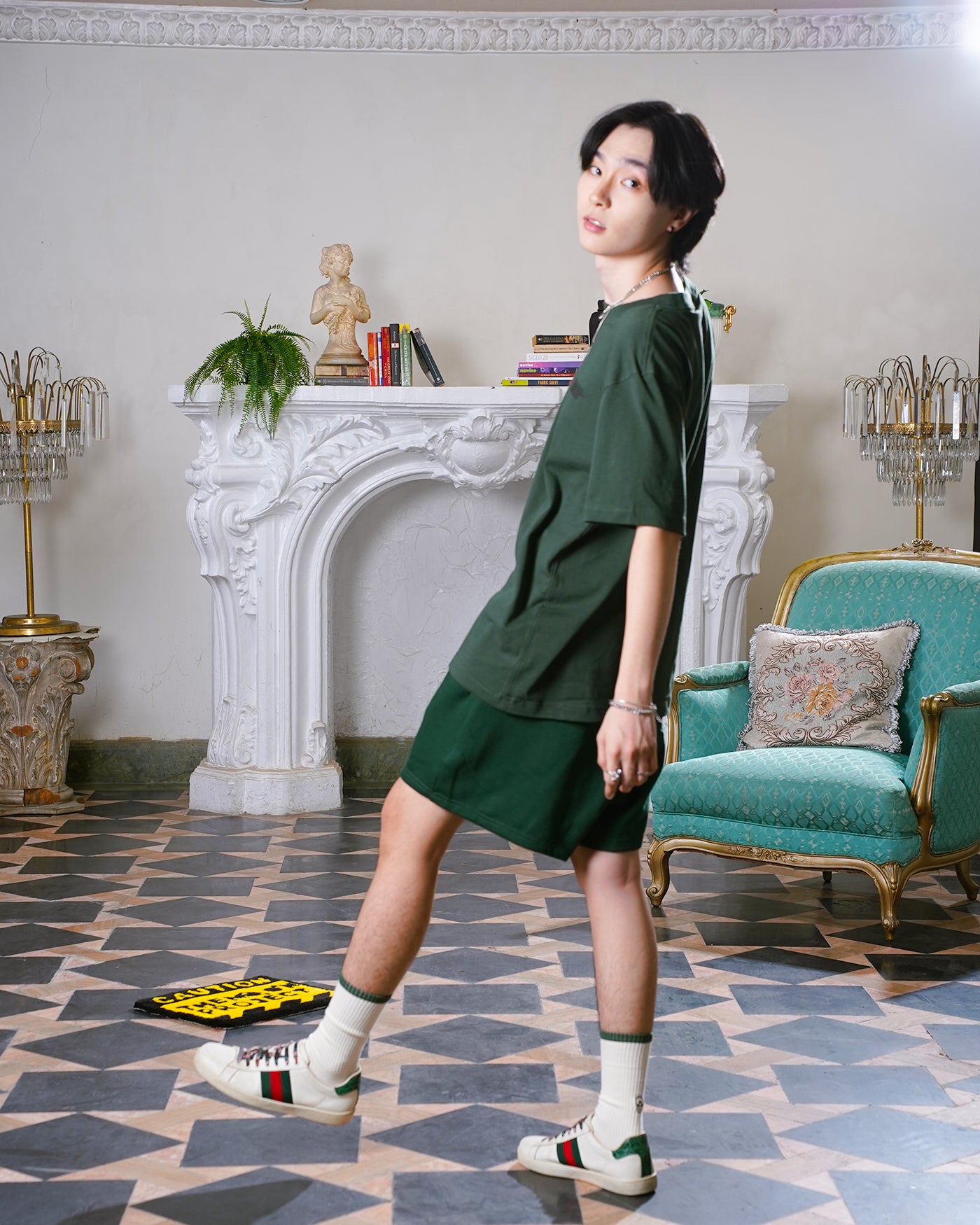 Gravity Core Crewneck in Moss Green