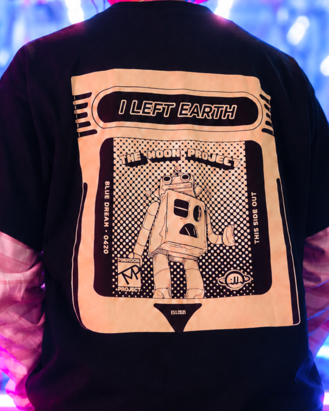 I LEFT EARTH 8-bit Tee in Deep Black