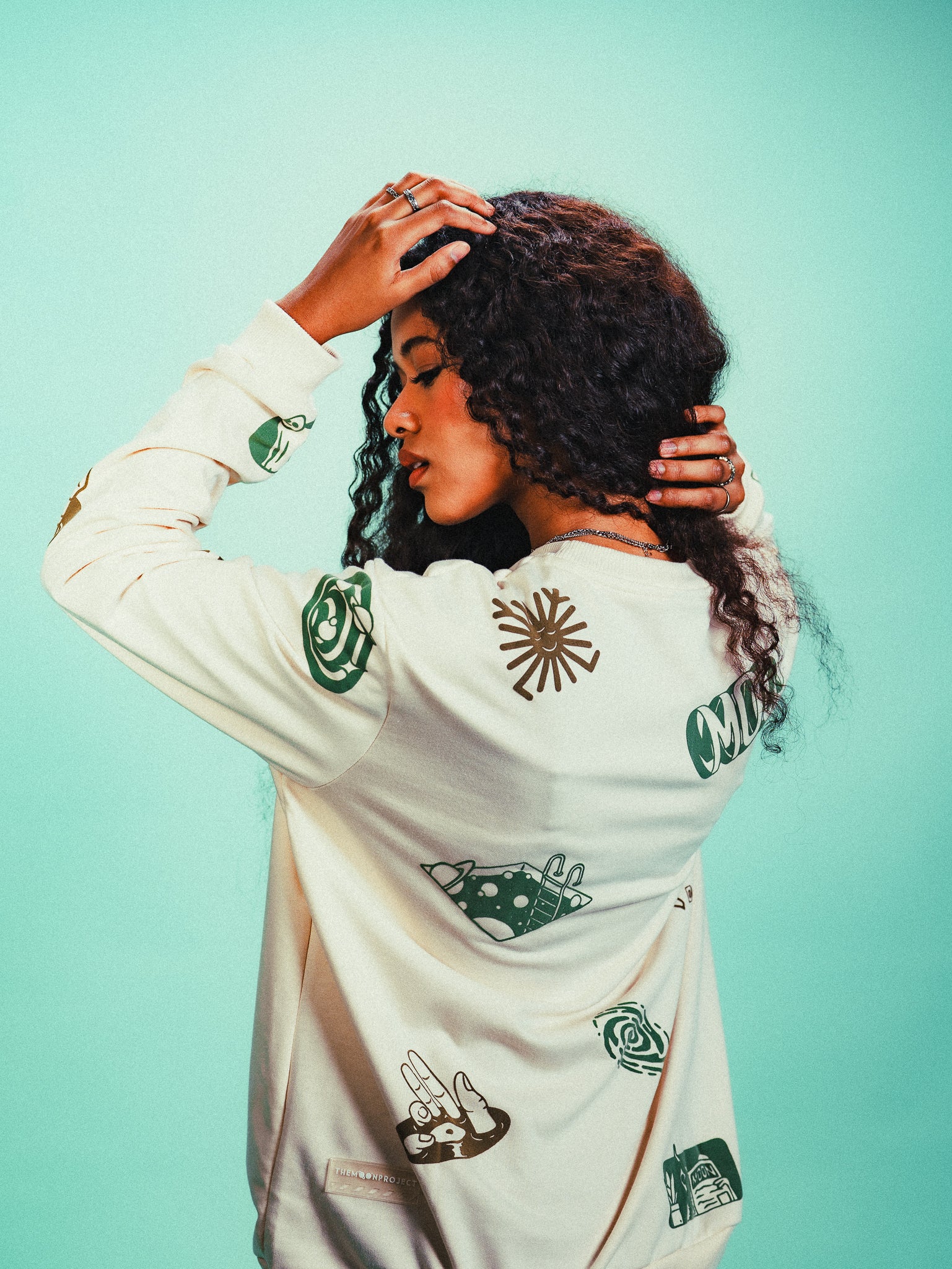 Moonverse Sweater in Cacha