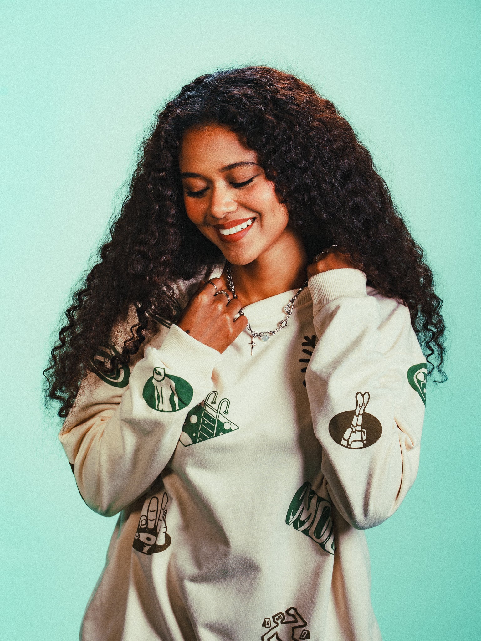 Moonverse Sweater in Cacha